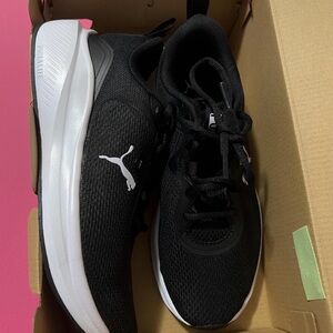 Puma Black and White Women's Athletic Sneakers